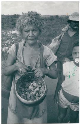 Maria Aldemora Alves e fam&iacute;lia