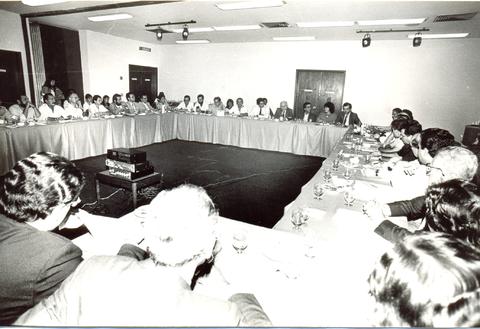 Open original digital objects