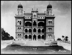 Go to Funda&ccedil;&atilde;o Oswaldo Cruz. Casa...