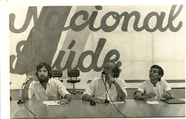 Ary Carvalho de Miranda, S&eacute;rgio Arouca e [ ?] - 8&ordf; Confer&ecirc;ncia Nacional de Sa&uacute;de (8&ordf; CNS)